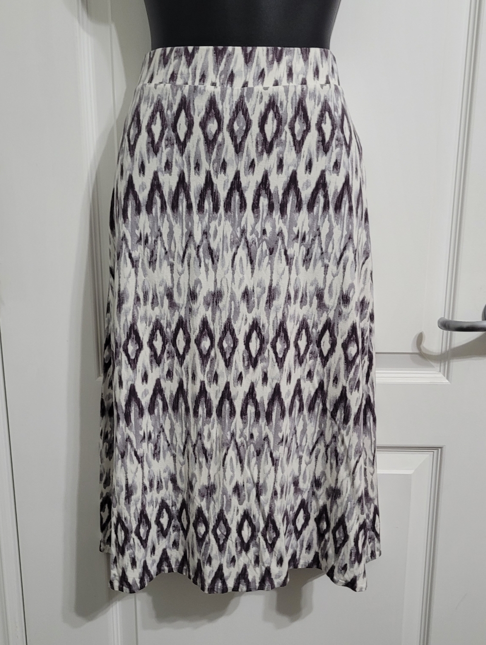 Dalia Grey & White Ikat A-Line Midi Skirt Sz Med